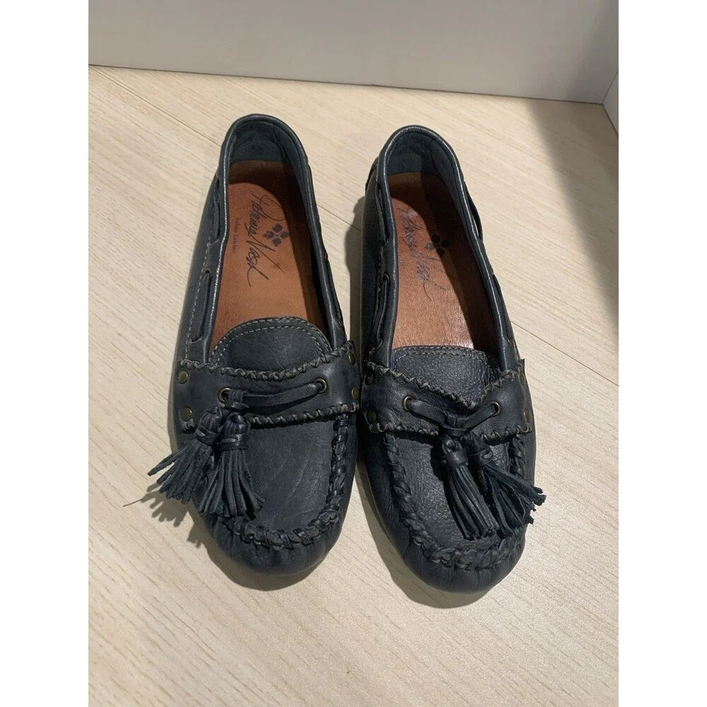 Patricia Nash Blueish Gray Leather Tassel Loafer Women's Sz 9.5" memory foam - Picture 1 of 14